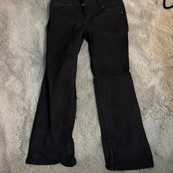 Wrangler Women's Classic Black Boot Cut Jeans - Picture 2 of 5